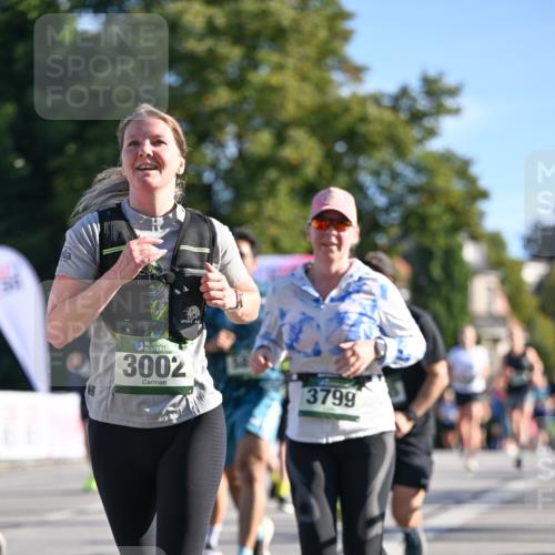 07.09.2025 - BARMER Alsterlauf Dr. Thomas Lammeyer http://msf.ph/oto/8712853 07.09.2025 09:43:17 Laufen 6136, 3002, 3799 meine-sportfotos.de