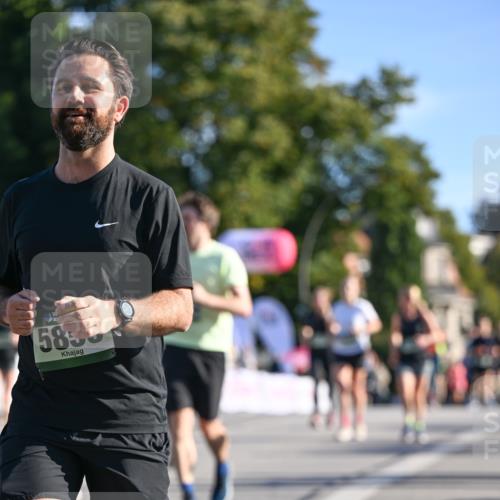 07.09.2025 - BARMER Alsterlauf Dr. Thomas Lammeyer http://msf.ph/oto/8712868 07.09.2025 09:43:19 Laufen 5855 meine-sportfotos.de