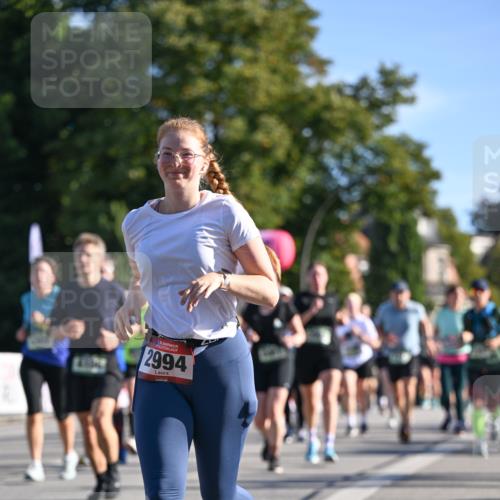 07.09.2025 - BARMER Alsterlauf Dr. Thomas Lammeyer http://msf.ph/oto/8712928 07.09.2025 09:43:29 Laufen 2994 meine-sportfotos.de