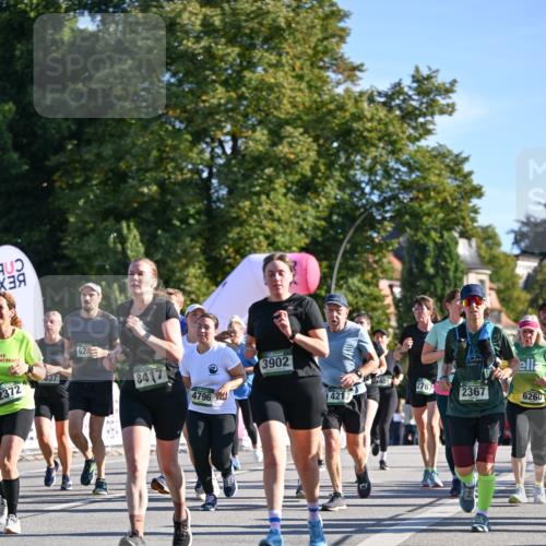 07.09.2025 - BARMER Alsterlauf Dr. Thomas Lammeyer http://msf.ph/oto/8712939 07.09.2025 09:43:31 Laufen 2372, 837, 62, 8417, 4796, 3902, 401, 2767, 2367, 4217, 6260 meine-sportfotos.de