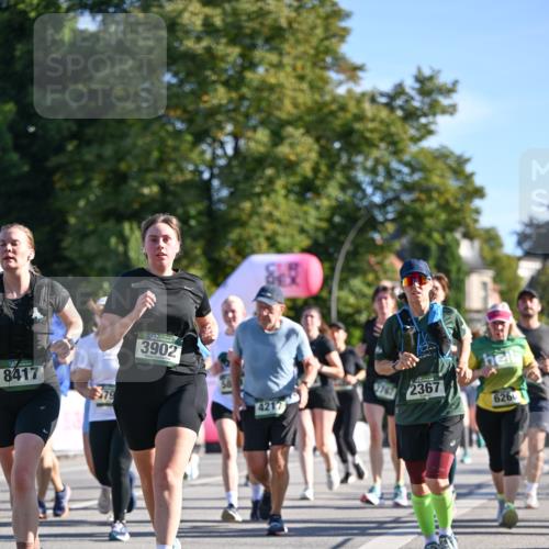 07.09.2025 - BARMER Alsterlauf Dr. Thomas Lammeyer http://msf.ph/oto/8712945 07.09.2025 09:43:32 Laufen 8417, 979, 3902, 4212, 2767, 2367, 6260 meine-sportfotos.de