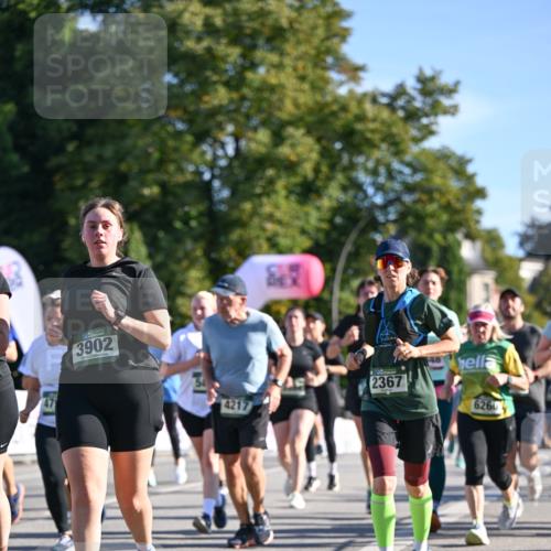 07.09.2025 - BARMER Alsterlauf Dr. Thomas Lammeyer http://msf.ph/oto/8712948 07.09.2025 09:43:32 Laufen 3902, 4217, 2367, 6260 meine-sportfotos.de