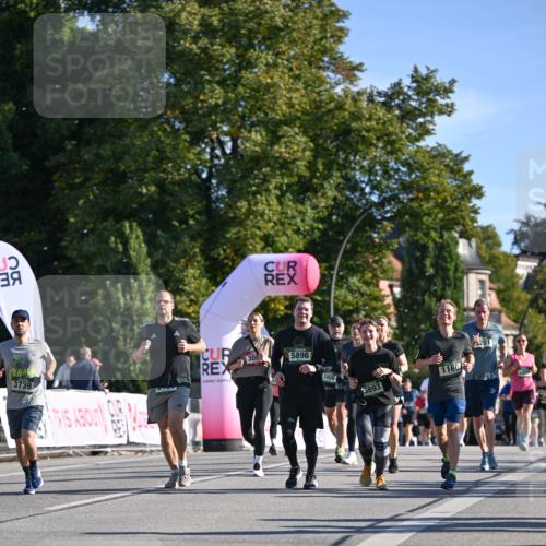 07.09.2025 - BARMER Alsterlauf Dr. Thomas Lammeyer http://msf.ph/oto/8712993 07.09.2025 09:43:41 Laufen 3739, 308, 5896, 3900, 5893, 1160, 201 meine-sportfotos.de