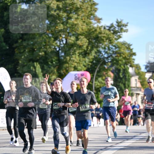 07.09.2025 - BARMER Alsterlauf Dr. Thomas Lammeyer http://msf.ph/oto/8713010 07.09.2025 09:43:44 Laufen 30, 5896, 3807, 585, 3274, 1160, 3201, 2966 meine-sportfotos.de