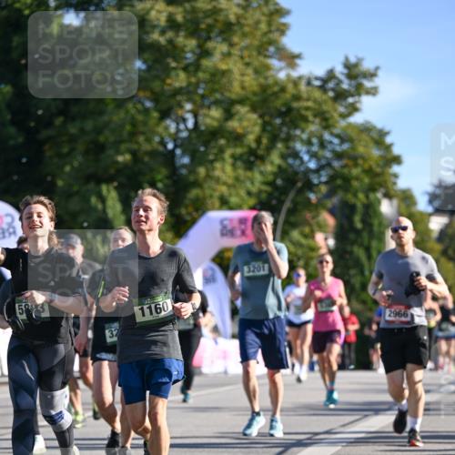 07.09.2025 - BARMER Alsterlauf Dr. Thomas Lammeyer http://msf.ph/oto/8713019 07.09.2025 09:43:45 Laufen 583, 32, 1160, 3201, 2966 meine-sportfotos.de