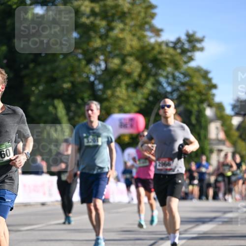 07.09.2025 - BARMER Alsterlauf Dr. Thomas Lammeyer http://msf.ph/oto/8713026 07.09.2025 09:43:46 Laufen 60, 2966 meine-sportfotos.de