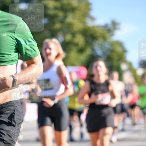 07.09.2025 - BARMER Alsterlauf Dr. Thomas Lammeyer http://msf.ph/oto/8713073 07.09.2025 09:43:57 Laufen  meine-sportfotos.de