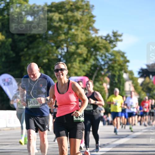 07.09.2025 - BARMER Alsterlauf Dr. Thomas Lammeyer http://msf.ph/oto/8713104 07.09.2025 09:44:03 Laufen 3488 meine-sportfotos.de