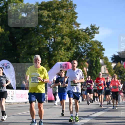 07.09.2025 - BARMER Alsterlauf Dr. Thomas Lammeyer http://msf.ph/oto/8713131 07.09.2025 09:44:08 Laufen 2091, 2300 meine-sportfotos.de