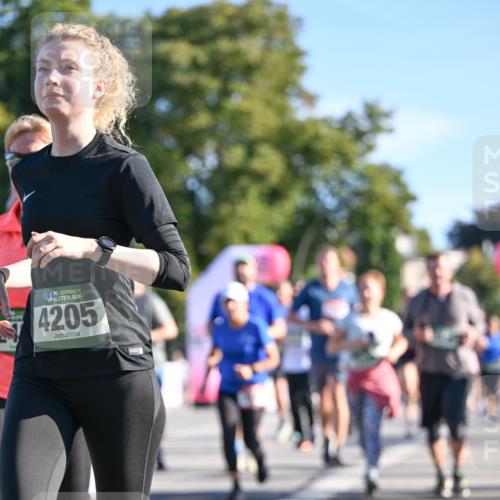 07.09.2025 - BARMER Alsterlauf Dr. Thomas Lammeyer http://msf.ph/oto/8713169 07.09.2025 09:44:14 Laufen 36, 4205, 64 meine-sportfotos.de