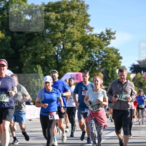 07.09.2025 - BARMER Alsterlauf Dr. Thomas Lammeyer http://msf.ph/oto/8713173 07.09.2025 09:44:15 Laufen 3236, 77, 210, 37, 3348, 3349 meine-sportfotos.de