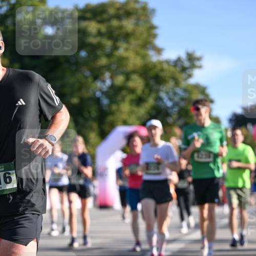 07.09.2025 - BARMER Alsterlauf Dr. Thomas Lammeyer http://msf.ph/oto/8713252 07.09.2025 09:44:27 Laufen 16 meine-sportfotos.de