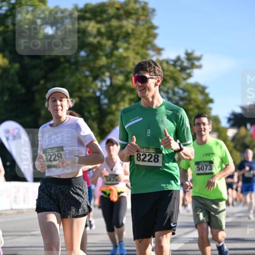 07.09.2025 - BARMER Alsterlauf Dr. Thomas Lammeyer http://msf.ph/oto/8713262 07.09.2025 09:44:29 Laufen 8, 8229, 36, 8228, 5073 meine-sportfotos.de