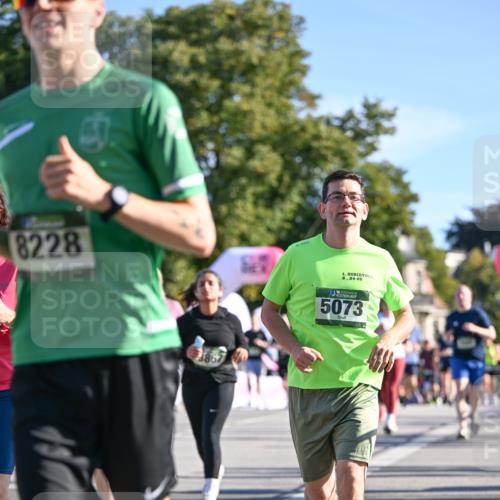 07.09.2025 - BARMER Alsterlauf Dr. Thomas Lammeyer http://msf.ph/oto/8713269 07.09.2025 09:44:30 Laufen 8228, 9, 36, 5073 meine-sportfotos.de