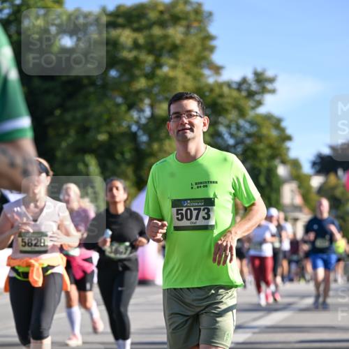 07.09.2025 - BARMER Alsterlauf Dr. Thomas Lammeyer http://msf.ph/oto/8713273 07.09.2025 09:44:30 Laufen 5829, 1, 9, 24, 25, 136, 5073 meine-sportfotos.de