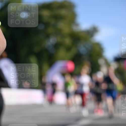 07.09.2025 - BARMER Alsterlauf Dr. Thomas Lammeyer http://msf.ph/oto/8713285 07.09.2025 09:44:32 Laufen  meine-sportfotos.de