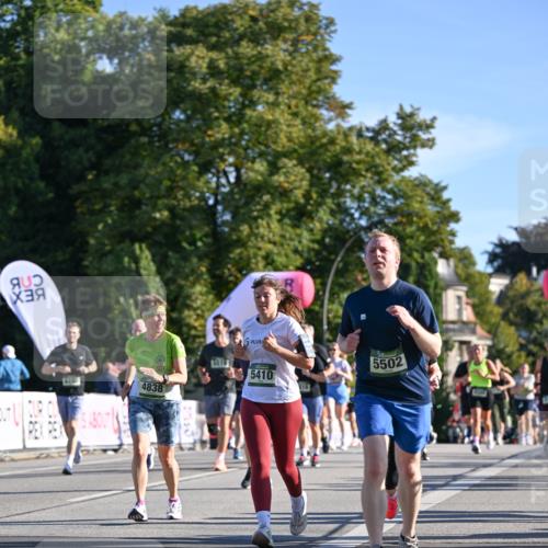 07.09.2025 - BARMER Alsterlauf Dr. Thomas Lammeyer http://msf.ph/oto/8713294 07.09.2025 09:44:34 Laufen 4838, 5502, 5410 meine-sportfotos.de