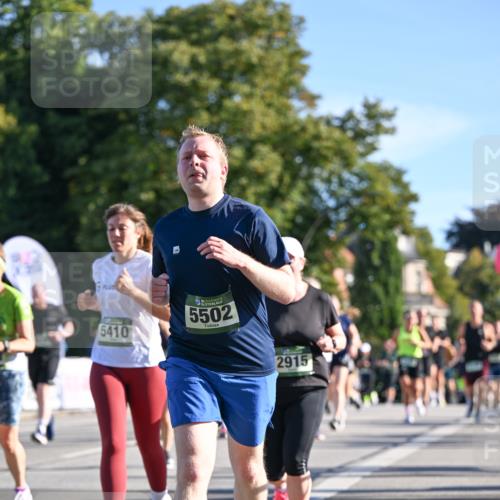 07.09.2025 - BARMER Alsterlauf Dr. Thomas Lammeyer http://msf.ph/oto/8713304 07.09.2025 09:44:36 Laufen 5410, 136, 5502, 2915 meine-sportfotos.de