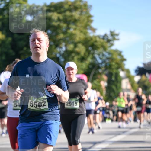 07.09.2025 - BARMER Alsterlauf Dr. Thomas Lammeyer http://msf.ph/oto/8713308 07.09.2025 09:44:36 Laufen 54, 36, 5502, 2915 meine-sportfotos.de