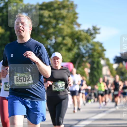 07.09.2025 - BARMER Alsterlauf Dr. Thomas Lammeyer http://msf.ph/oto/8713309 07.09.2025 09:44:36 Laufen 54, 5502, 2915 meine-sportfotos.de
