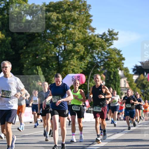 07.09.2025 - BARMER Alsterlauf Dr. Thomas Lammeyer http://msf.ph/oto/8713330 07.09.2025 09:44:40 Laufen 5817, 57, 3756, 4348, 8109 meine-sportfotos.de