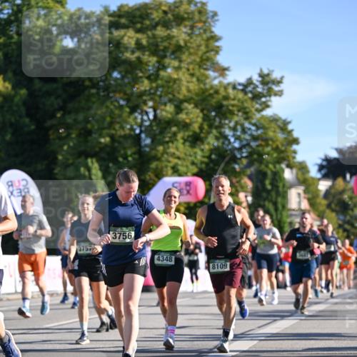 07.09.2025 - BARMER Alsterlauf Dr. Thomas Lammeyer http://msf.ph/oto/8713333 07.09.2025 09:44:41 Laufen 375, 3756, 4348, 8109 meine-sportfotos.de