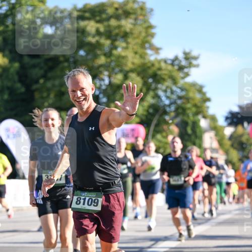 07.09.2025 - BARMER Alsterlauf Dr. Thomas Lammeyer http://msf.ph/oto/8713351 07.09.2025 09:44:43 Laufen 8109, 144 meine-sportfotos.de