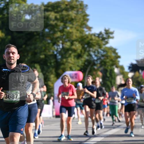 07.09.2025 - BARMER Alsterlauf Dr. Thomas Lammeyer http://msf.ph/oto/8713368 07.09.2025 09:44:46 Laufen 36, 3687 meine-sportfotos.de