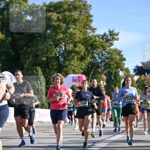 07.09.2025 - BARMER Alsterlauf Dr. Thomas Lammeyer http://msf.ph/oto/8713371 07.09.2025 09:44:47 Laufen 80, 2805, 6090, 5971, 6092, 8195 meine-sportfotos.de