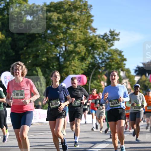 07.09.2025 - BARMER Alsterlauf Dr. Thomas Lammeyer http://msf.ph/oto/8713380 07.09.2025 09:44:48 Laufen 2805, 6090, 6092, 8195 meine-sportfotos.de