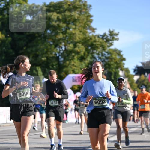 07.09.2025 - BARMER Alsterlauf Dr. Thomas Lammeyer http://msf.ph/oto/8713386 07.09.2025 09:44:49 Laufen 6090, 3732, 6092, 8195 meine-sportfotos.de