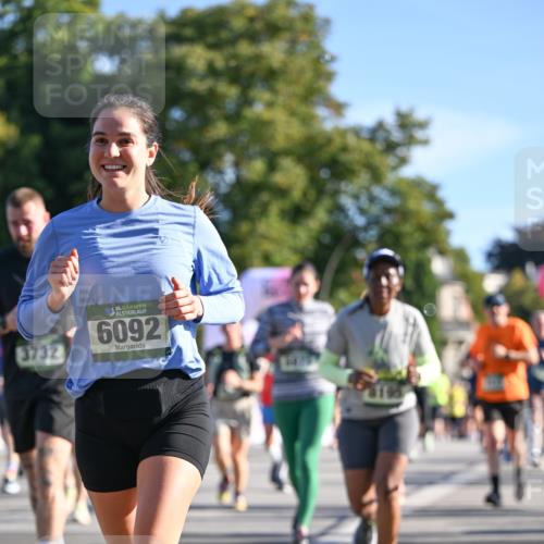 07.09.2025 - BARMER Alsterlauf Dr. Thomas Lammeyer http://msf.ph/oto/8713394 07.09.2025 09:44:50 Laufen 3732, 36, 6092 meine-sportfotos.de