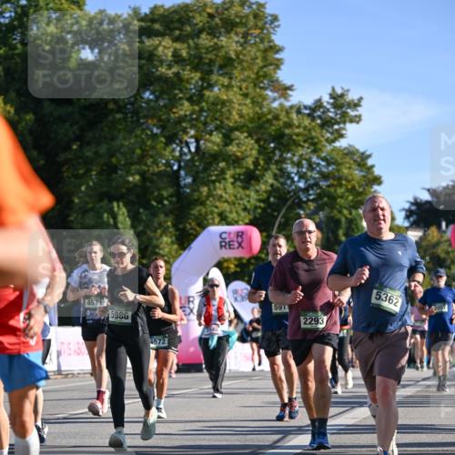 07.09.2025 - BARMER Alsterlauf Dr. Thomas Lammeyer http://msf.ph/oto/8713426 07.09.2025 09:44:56 Laufen 4571, 5986, 4572, 145, 5911, 2293, 5362 meine-sportfotos.de