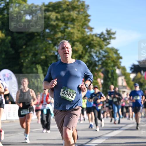 07.09.2025 - BARMER Alsterlauf Dr. Thomas Lammeyer http://msf.ph/oto/8713436 07.09.2025 09:44:57 Laufen 6, 5362 meine-sportfotos.de