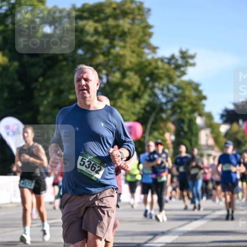 07.09.2025 - BARMER Alsterlauf Dr. Thomas Lammeyer http://msf.ph/oto/8713438 07.09.2025 09:44:57 Laufen 5362 meine-sportfotos.de