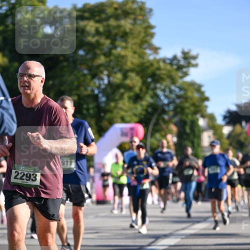 07.09.2025 - BARMER Alsterlauf Dr. Thomas Lammeyer http://msf.ph/oto/8713445 07.09.2025 09:44:58 Laufen 2293, 911 meine-sportfotos.de