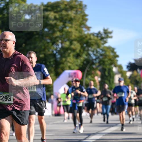 07.09.2025 - BARMER Alsterlauf Dr. Thomas Lammeyer http://msf.ph/oto/8713446 07.09.2025 09:44:58 Laufen 36, 2293 meine-sportfotos.de