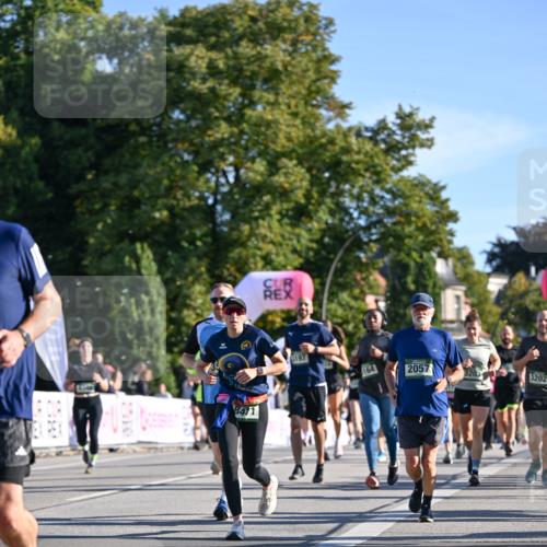 07.09.2025 - BARMER Alsterlauf Dr. Thomas Lammeyer http://msf.ph/oto/8713452 07.09.2025 09:44:59 Laufen 8411, 197, 164, 2057, 3203, 3202 meine-sportfotos.de