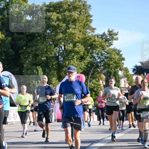 07.09.2025 - BARMER Alsterlauf Dr. Thomas Lammeyer http://msf.ph/oto/8713460 07.09.2025 09:45:01 Laufen 6144, 3197, 2057, 3203, 2907, 4421, 3883, 3257 meine-sportfotos.de