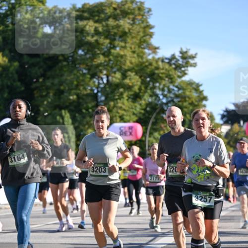 07.09.2025 - BARMER Alsterlauf Dr. Thomas Lammeyer http://msf.ph/oto/8713472 07.09.2025 09:45:03 Laufen 3164, 3203, 2171, 320, 3257, 5630 meine-sportfotos.de