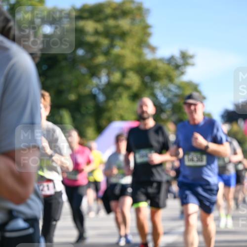 07.09.2025 - BARMER Alsterlauf Dr. Thomas Lammeyer http://msf.ph/oto/8713496 07.09.2025 09:45:07 Laufen  meine-sportfotos.de