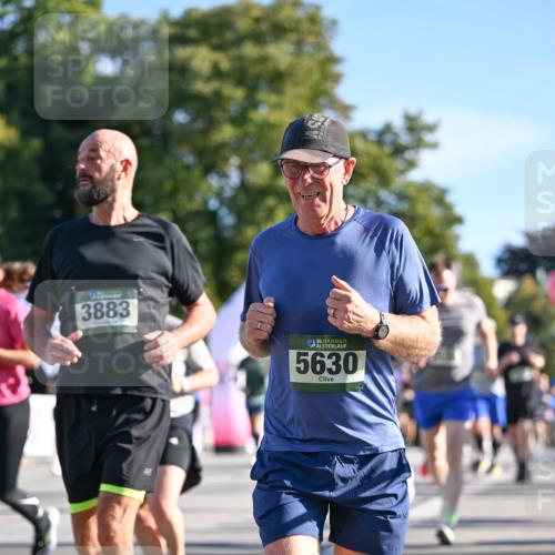 07.09.2025 - BARMER Alsterlauf Dr. Thomas Lammeyer http://msf.ph/oto/8713504 07.09.2025 09:45:08 Laufen 3883, 36, 5630 meine-sportfotos.de