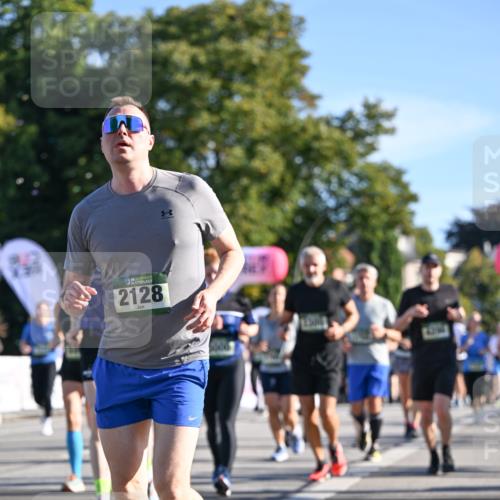 07.09.2025 - BARMER Alsterlauf Dr. Thomas Lammeyer http://msf.ph/oto/8713519 07.09.2025 09:45:11 Laufen 2128 meine-sportfotos.de