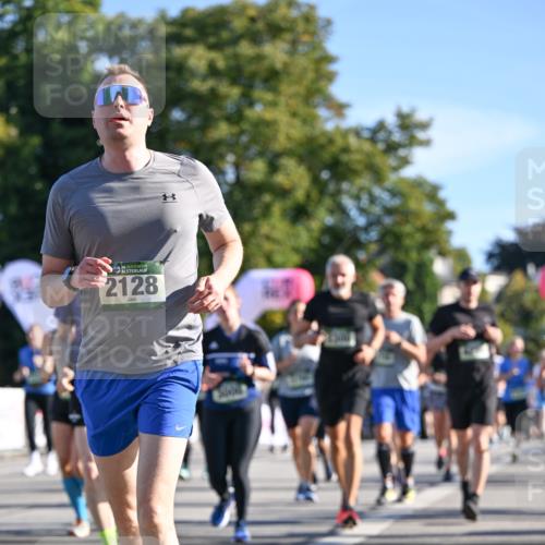 07.09.2025 - BARMER Alsterlauf Dr. Thomas Lammeyer http://msf.ph/oto/8713520 07.09.2025 09:45:11 Laufen 436, 2128 meine-sportfotos.de