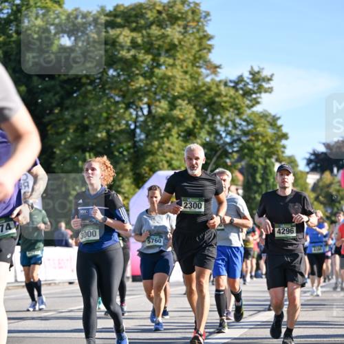 07.09.2025 - BARMER Alsterlauf Dr. Thomas Lammeyer http://msf.ph/oto/8713525 07.09.2025 09:45:12 Laufen 74, 3000, 5760, 2300, 4296 meine-sportfotos.de