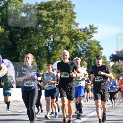 07.09.2025 - BARMER Alsterlauf Dr. Thomas Lammeyer http://msf.ph/oto/8713527 07.09.2025 09:45:13 Laufen 3000, 5760, 2300, 5758, 4296 meine-sportfotos.de