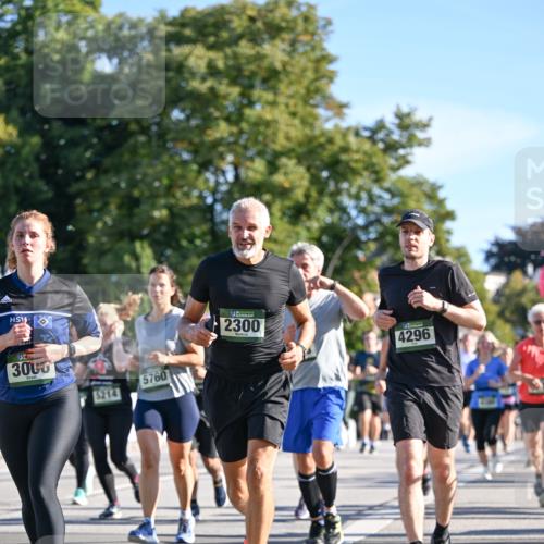 07.09.2025 - BARMER Alsterlauf Dr. Thomas Lammeyer http://msf.ph/oto/8713532 07.09.2025 09:45:13 Laufen 3000, 5214, 5760, 2300, 4296 meine-sportfotos.de