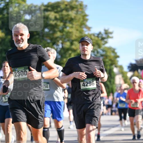 07.09.2025 - BARMER Alsterlauf Dr. Thomas Lammeyer http://msf.ph/oto/8713540 07.09.2025 09:45:15 Laufen 57, 36, 2300, 758, 4296 meine-sportfotos.de