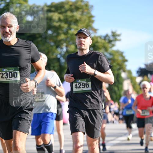 07.09.2025 - BARMER Alsterlauf Dr. Thomas Lammeyer http://msf.ph/oto/8713542 07.09.2025 09:45:15 Laufen 36, 2300, 758, 4296 meine-sportfotos.de