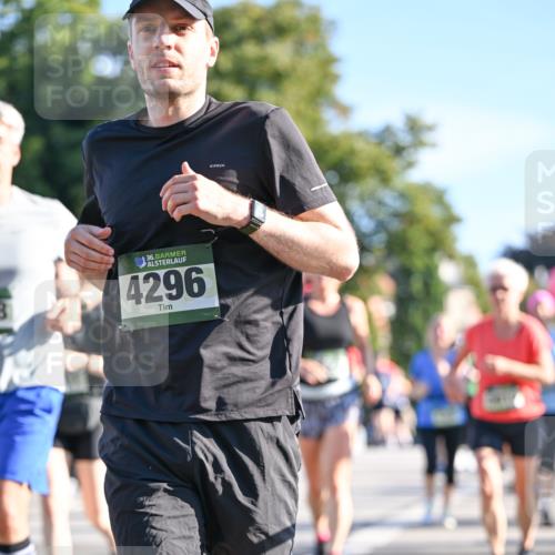 07.09.2025 - BARMER Alsterlauf Dr. Thomas Lammeyer http://msf.ph/oto/8713547 07.09.2025 09:45:16 Laufen 36, 4296 meine-sportfotos.de